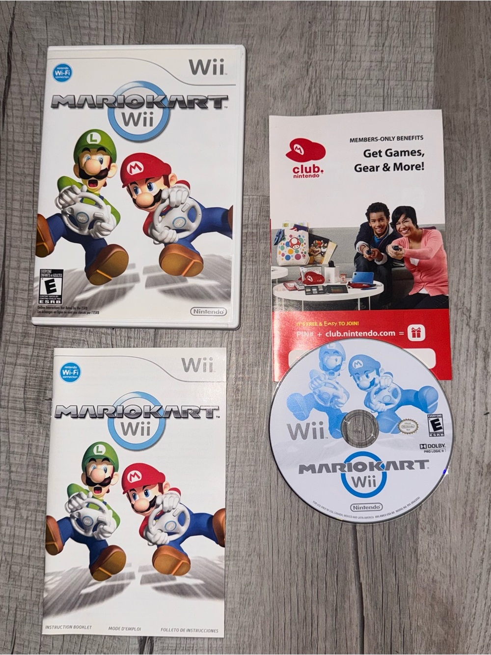 Mario Kart Wii Nintendo Wii 2008 Complete CIB Game Case Manual Tested Clean